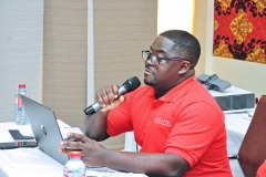 imgi_65_thumbs_OLEA-M_G-2022-63